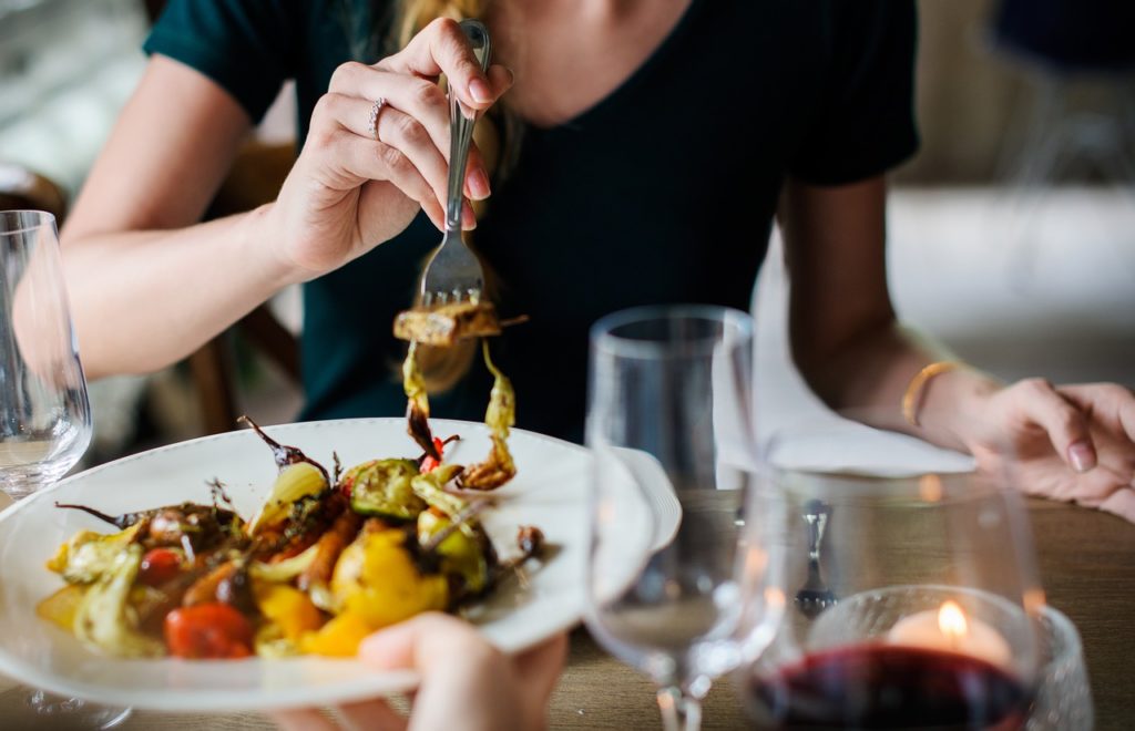 Por que é tão difícil ter autocontrole na alimentação. cuisine 2248567 1280 1024x660 - Por que é tão difícil ter autocontrole na alimentação.